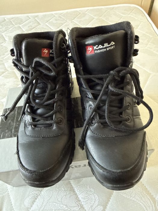 Продаются зимние ботинки