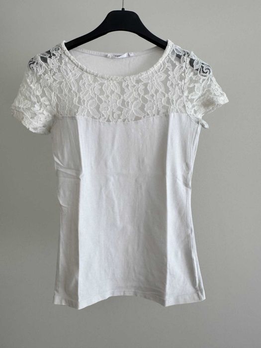 Дамски топ, дантела