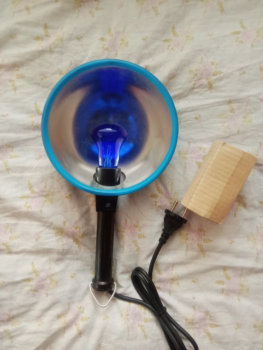 Синие ( Кук ) и красные лампы