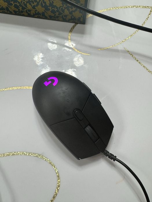 Мышька Logitech G102 Lightsync черный