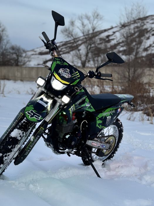 Продам эндуро 250 4valve