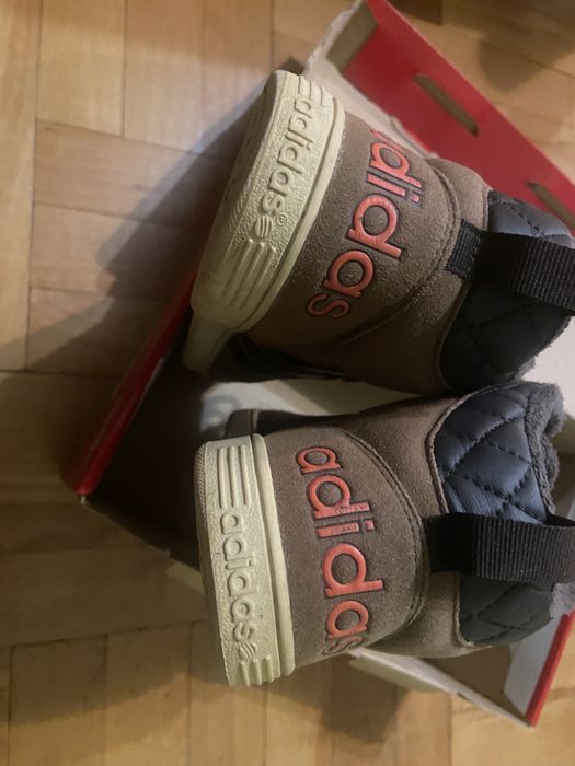 Маратонки Adidas