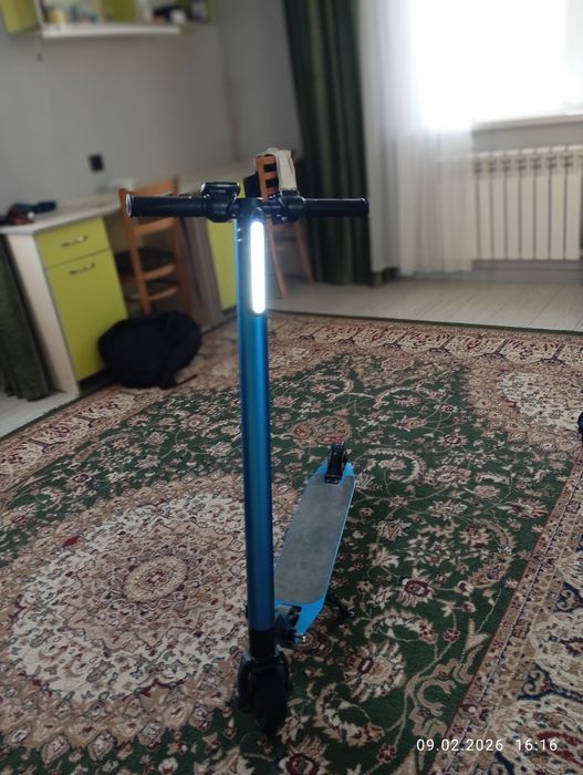 Продам самокат электронный