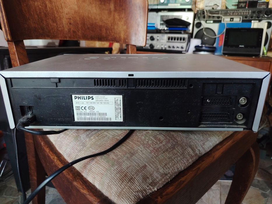 Видео VHS Philips VR 420