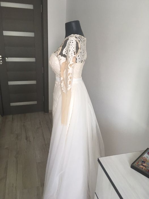 Vand rochie mireasa