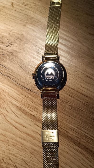 Ceas de dama nou nout,model deosebit