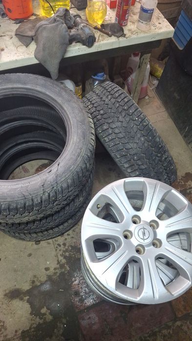 Продам диски и зимние шины