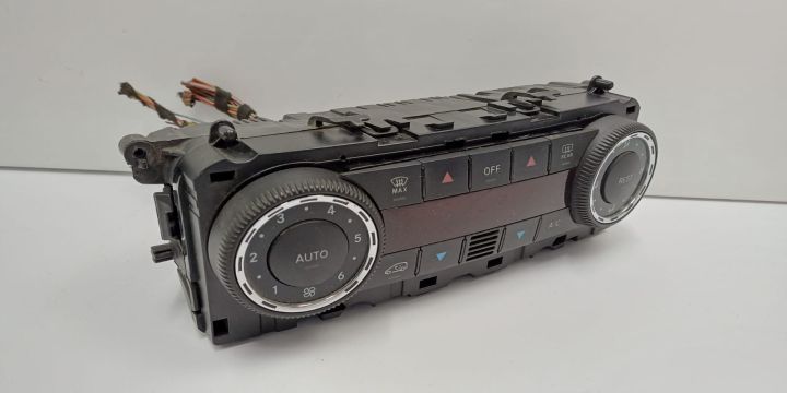 Panou climatronic  A1699001000 Mercedes-Benz A-Class W169 seria