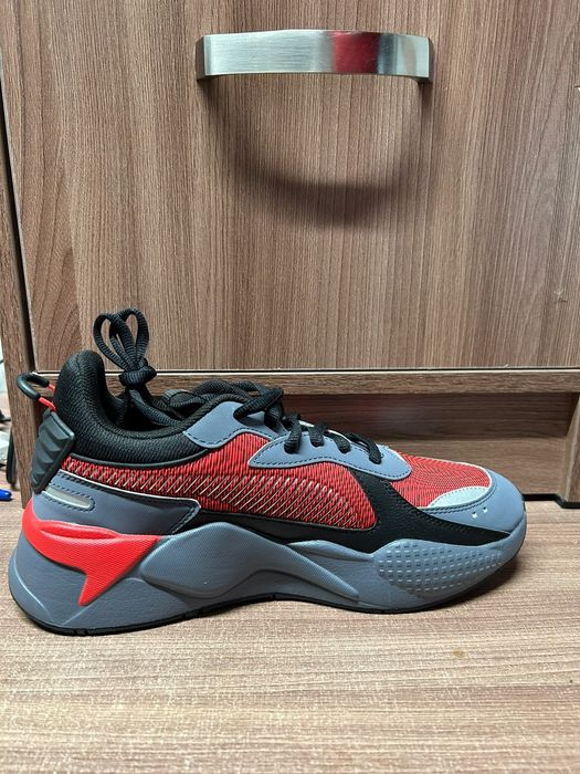 Кроссовки. Новые. Бренд PUMA