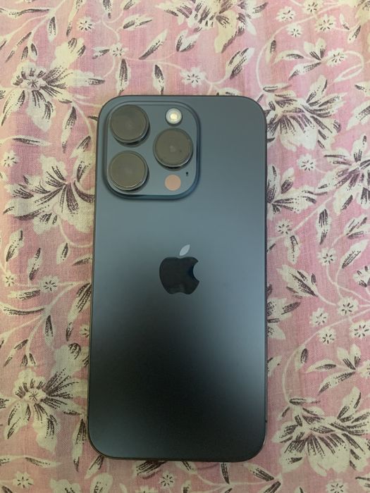 Vand iphone 15 pro urgent