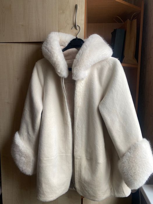 Шуба белая женская