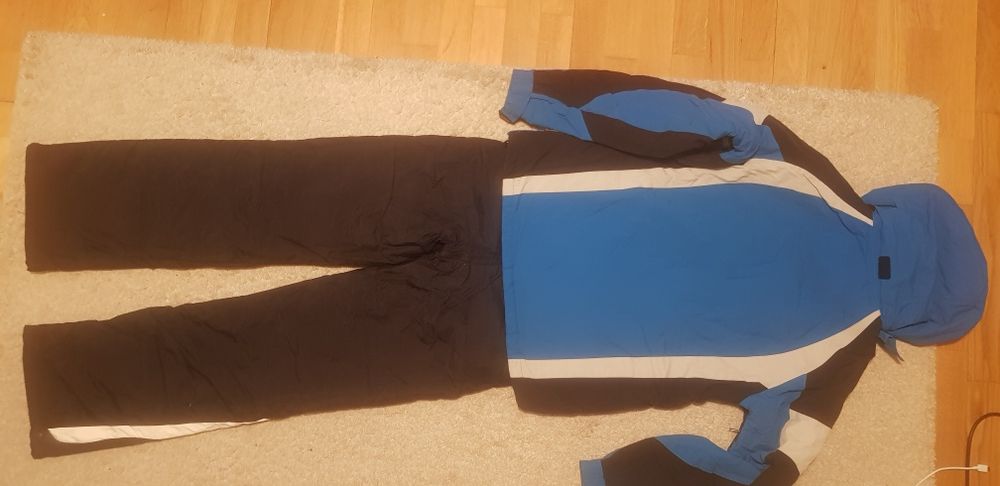 Costum de ski fete marca Etirel marimea 164