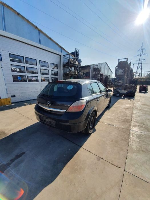 Opel ASTRA h motor 1 7 Dezmembrez/Dezmembra