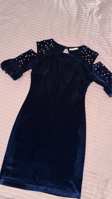 Платье велюр с камнями