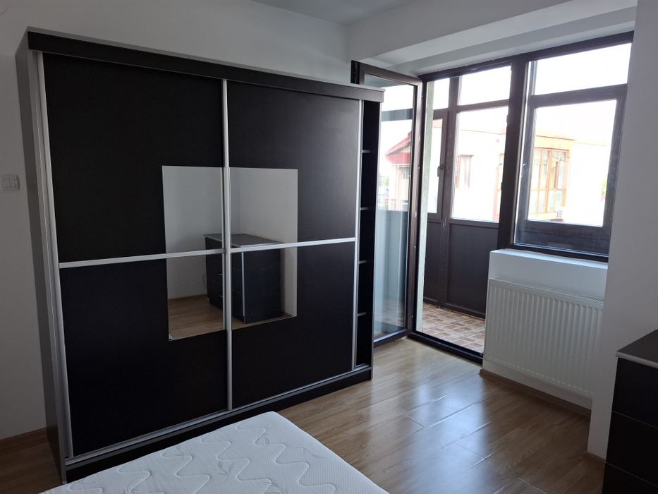 Închiriez apartament 2 camere