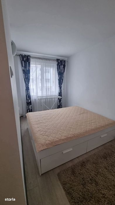 Apartament 3 Camere Semidecomandat Podu Ros Pasapoarte