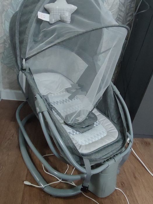 Продам Шезлонг новый