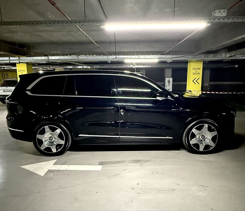 Deepal s09 ULTRA+ 4 AWD