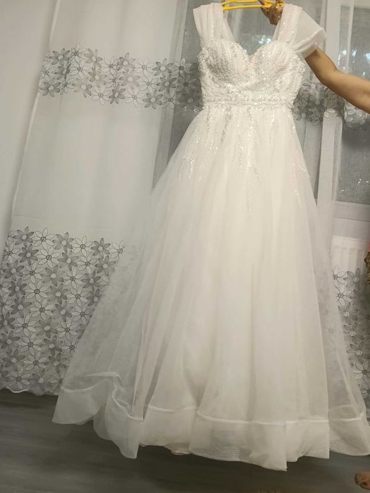 Rochie mireasa cu corset reglabil