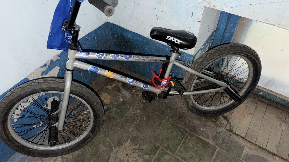 ВелосипедBMXсерый