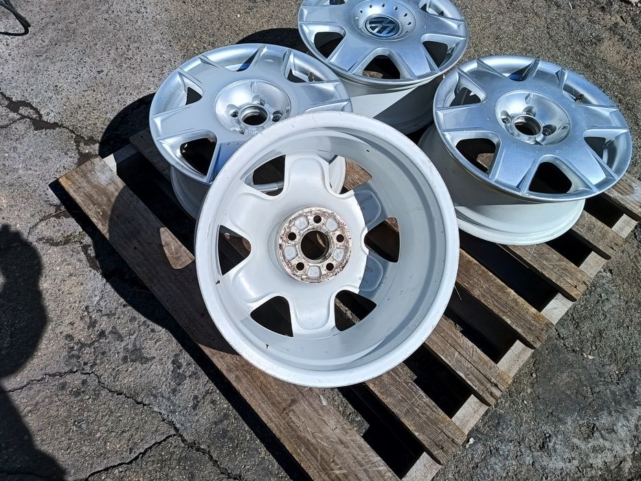 16 цола 5 х 100 мм Фолксваген / Ауди - 6,5 инча / ЕТ 42