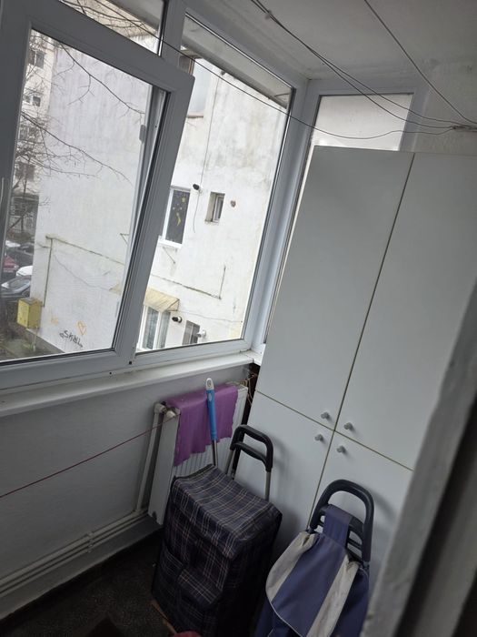 Vand apartament 2 camere Crang