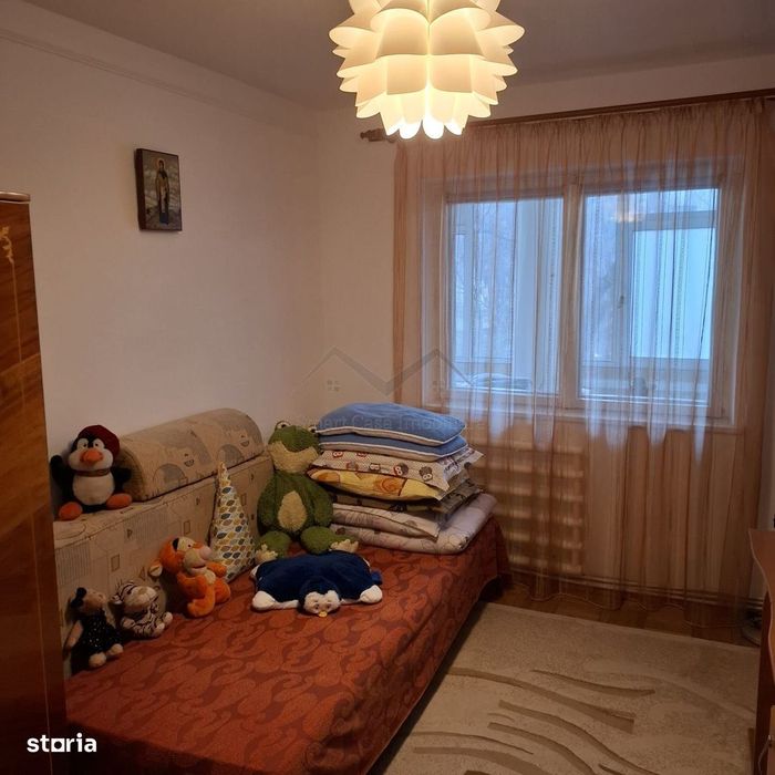 Apartament 3 camere decomandat Nicolina 2
