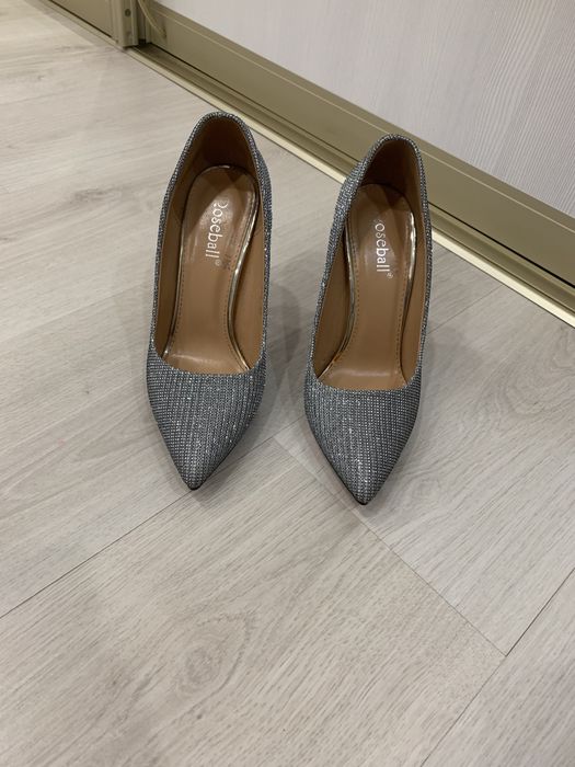 Продам туфли . Размер 37