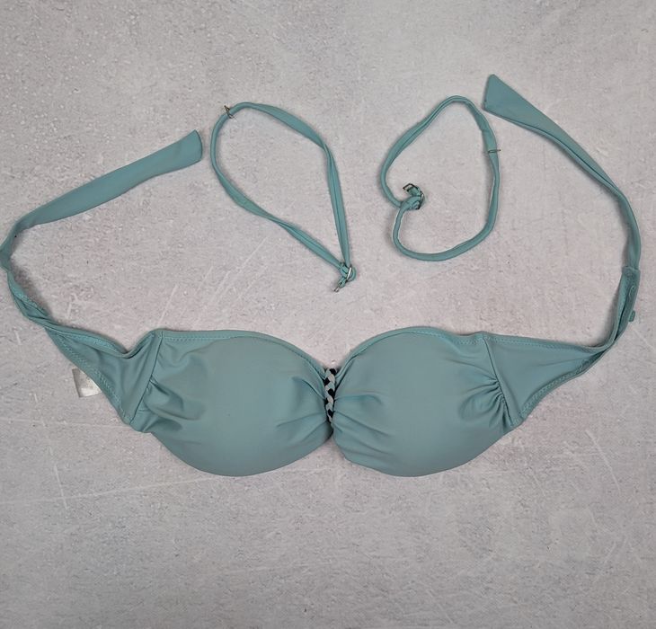 Costum de baie / Sutien de plaja / apa dama turcoaz mărimea M dama