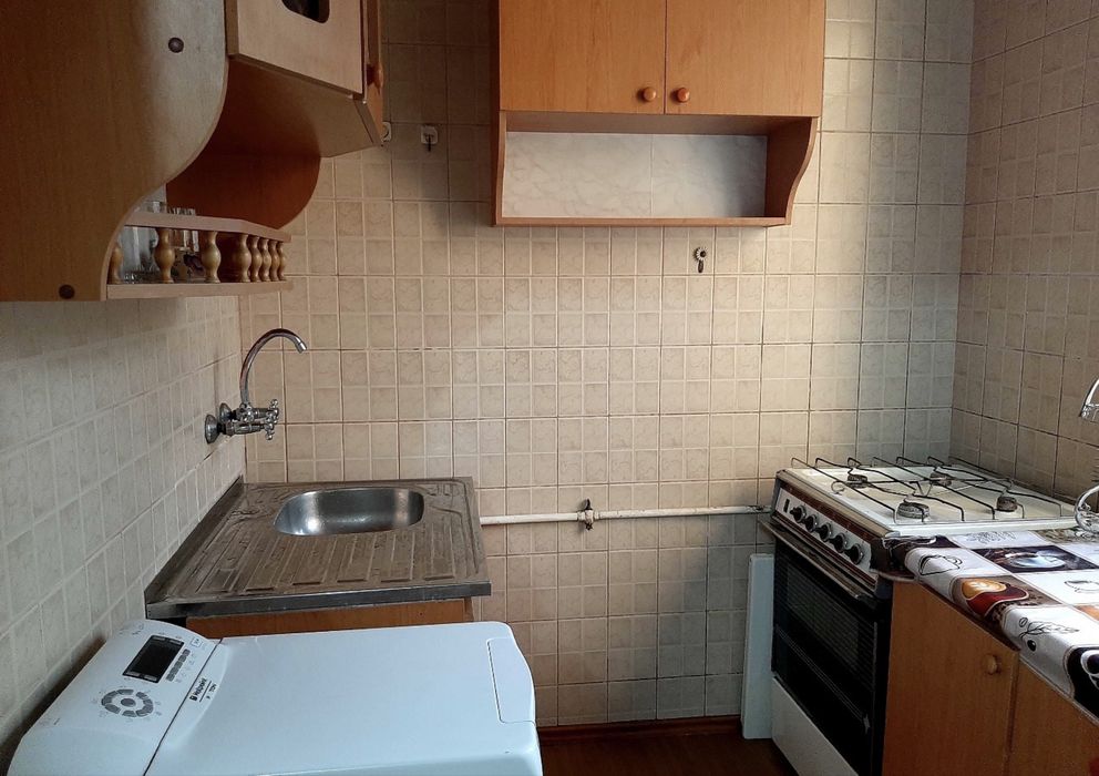 Чиланзар 16 кватал , 2х комнатная