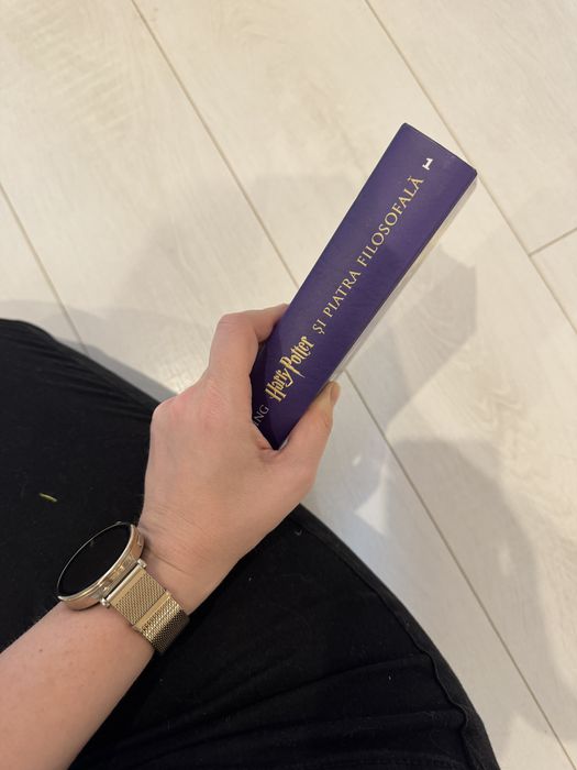 Harry Potter si piatra filosofala, J K Rowling