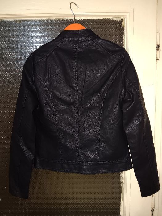 Черно кожено дамско яке