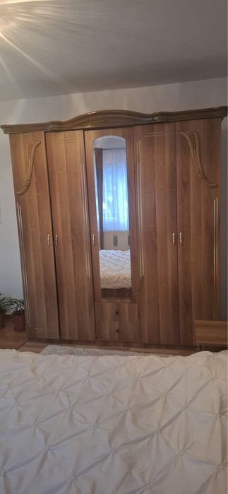 Dormitor complet - Pat, dulap si comoda