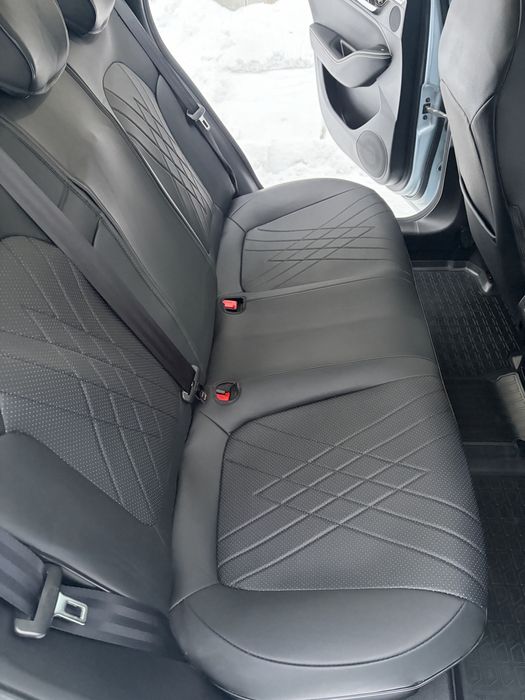 Продам Чехлы JAC J7