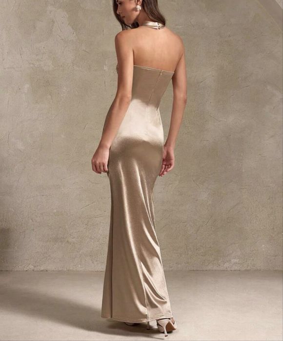 Бежова коктейлна рокля