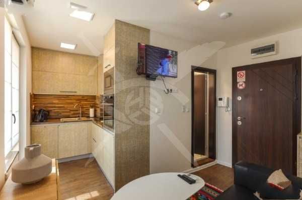 Дава се под наем Двустаен апартамент в Пловдив, Център - 65 кв.м за 567.12 € - Снимка #3