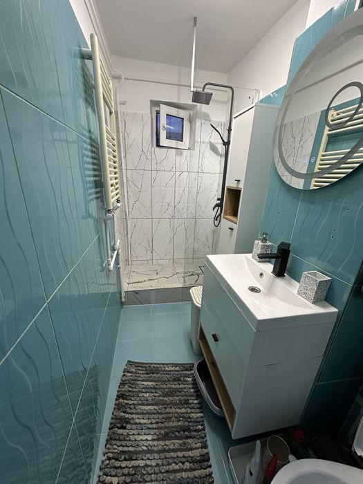 Inchiriez apartament 3 camere Tomis Nord