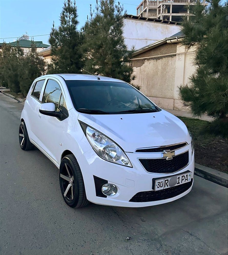 Chevrolet Spark 2013 Р±РµР»С‹Р№