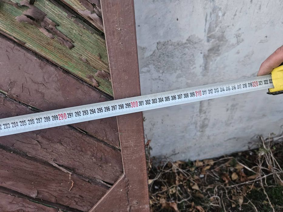 Гаражни  дворни  врати