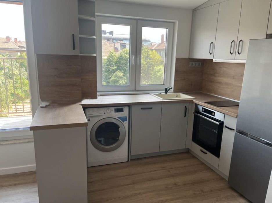 Дава се под наем Ателие в София, Оборище - 40 кв.м за 600 € - Снимка #4