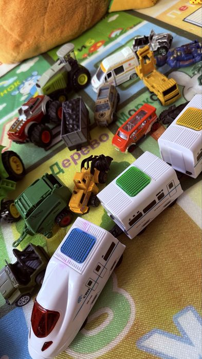 Игрушки разные всё за 2000
