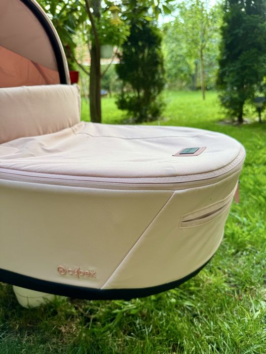 Cybex Priam 4 + подарък чадър Cybex