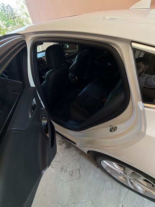 Malibu 2.  2.4 Atmasferne gazi bor