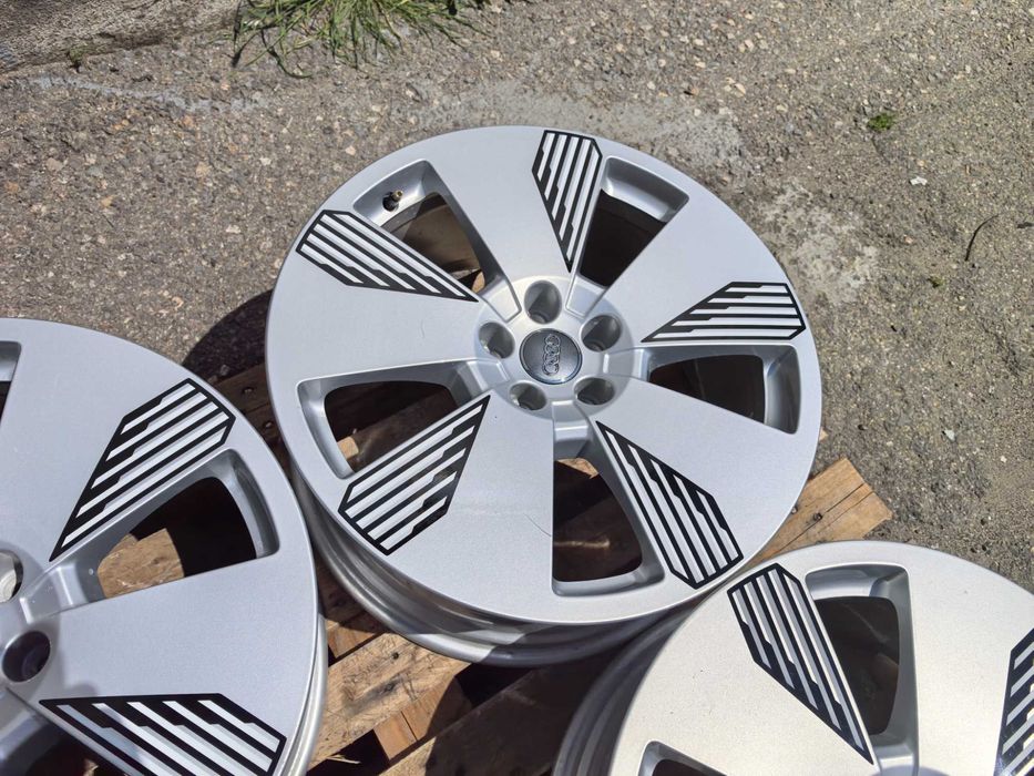 19 цола 5 х 112 мм Ауди E Трон - 8,5 Инча / ЕТ 36