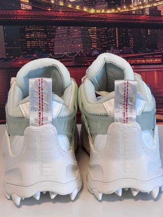 Off White Odsy.