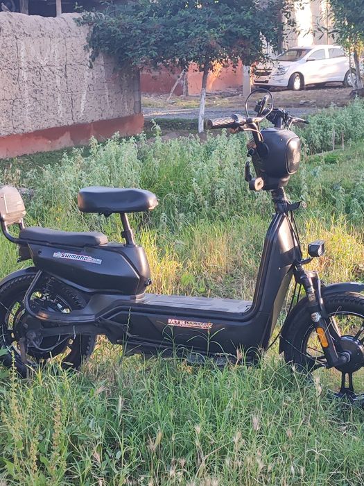 Elektro skuter bonvi sotiladi