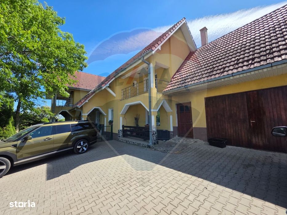 Proprietate Premium Cu 4.534 Mp Teren- Reghin Strada Pometului