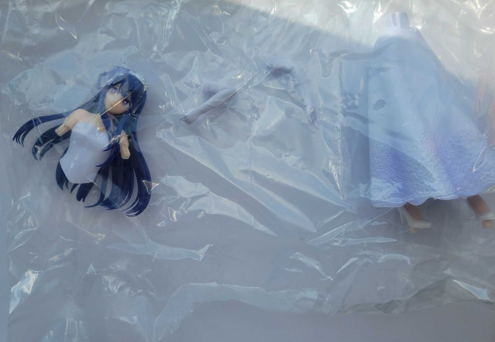 A new figurine of Aya in a wedding dress from Oshi no Ko