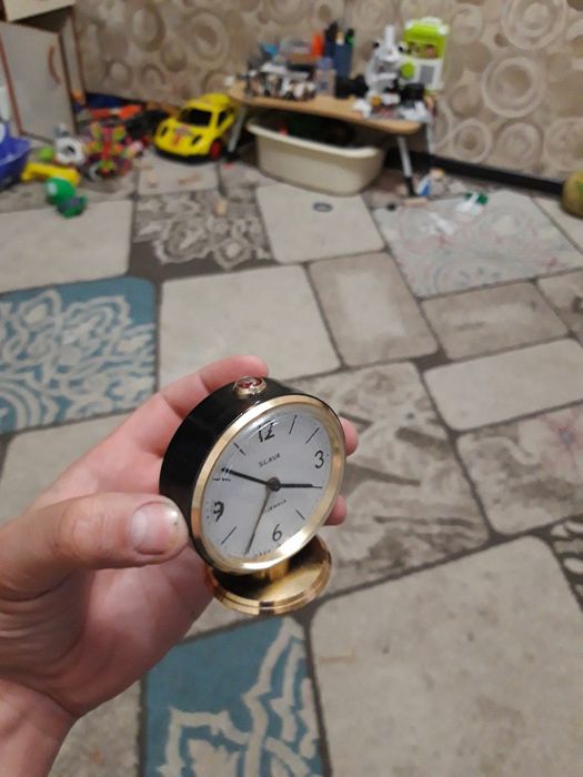 Будильник механический