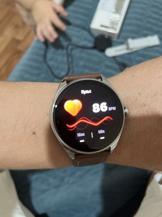 Смарт часы QERE новый